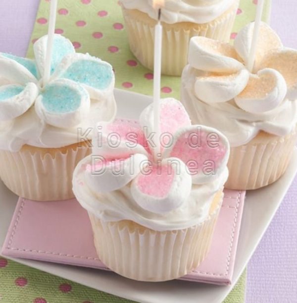 cupcakes-petalos-kiosko-de-dulcinea-min